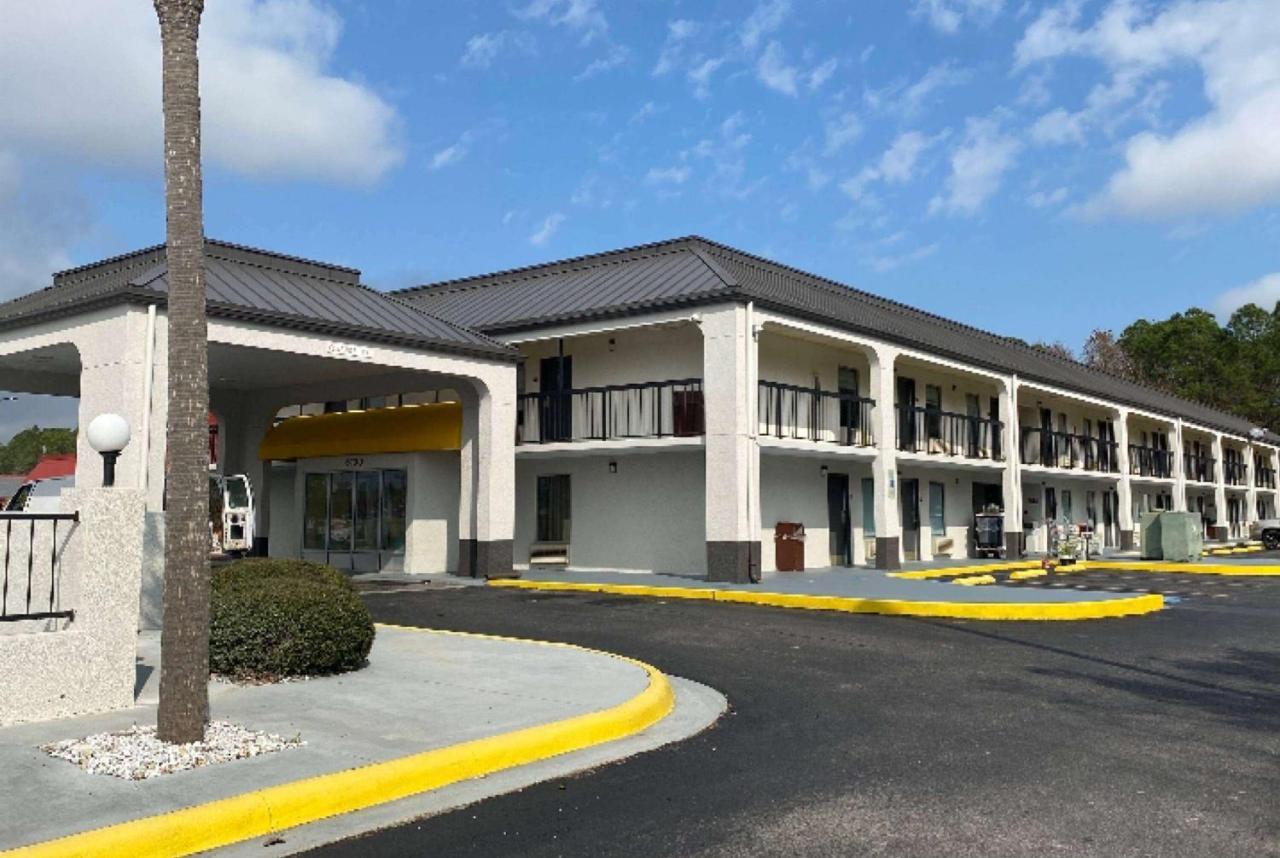 Days Inn By Wyndham Moss Point Pascagoula Ngoại thất bức ảnh